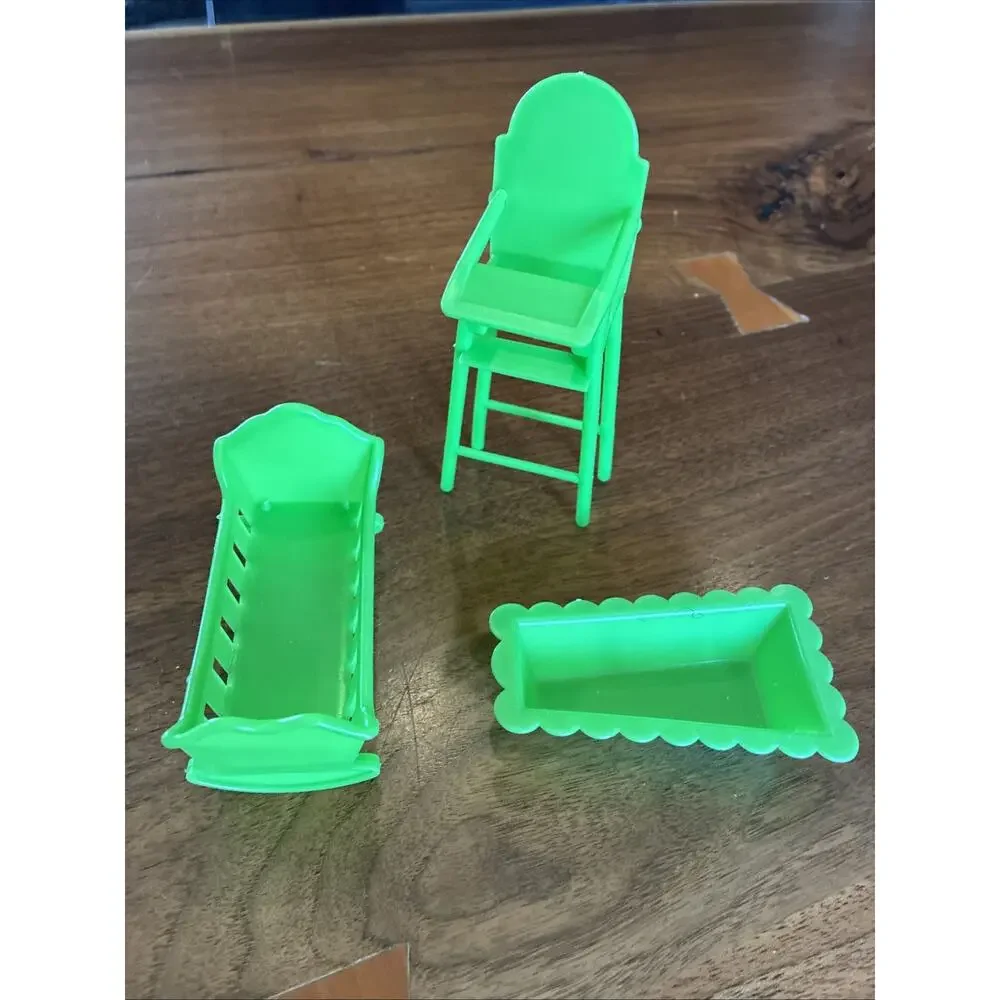 Mattel Sunshine Family Baby Crib Bed High Chair Tub Set 1974 Nursery Assessory